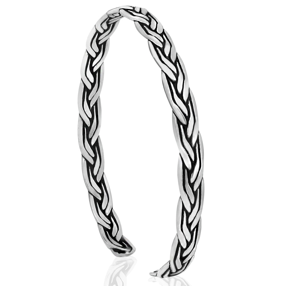 Silver Braid オープンカフの形状と編み込み模様